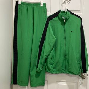 Retro Nike Windbreaker Set Size Large